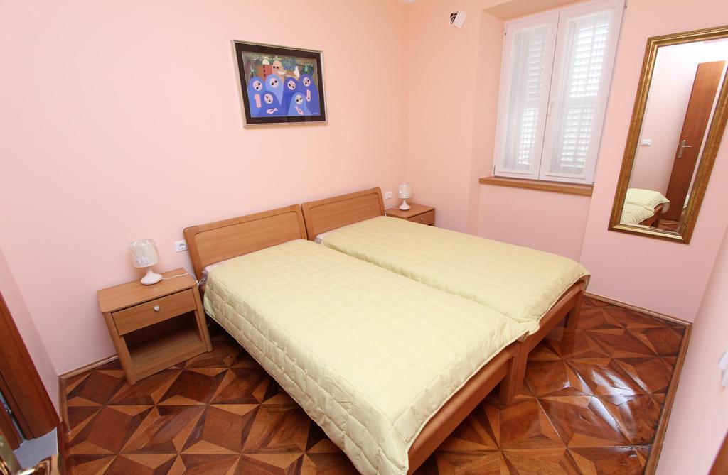 Apartments Casa Menis 로비니 객실 사진
