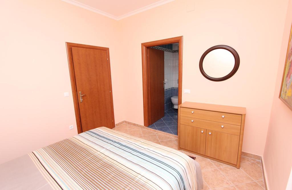 Apartments Casa Menis 로비니 외부 사진