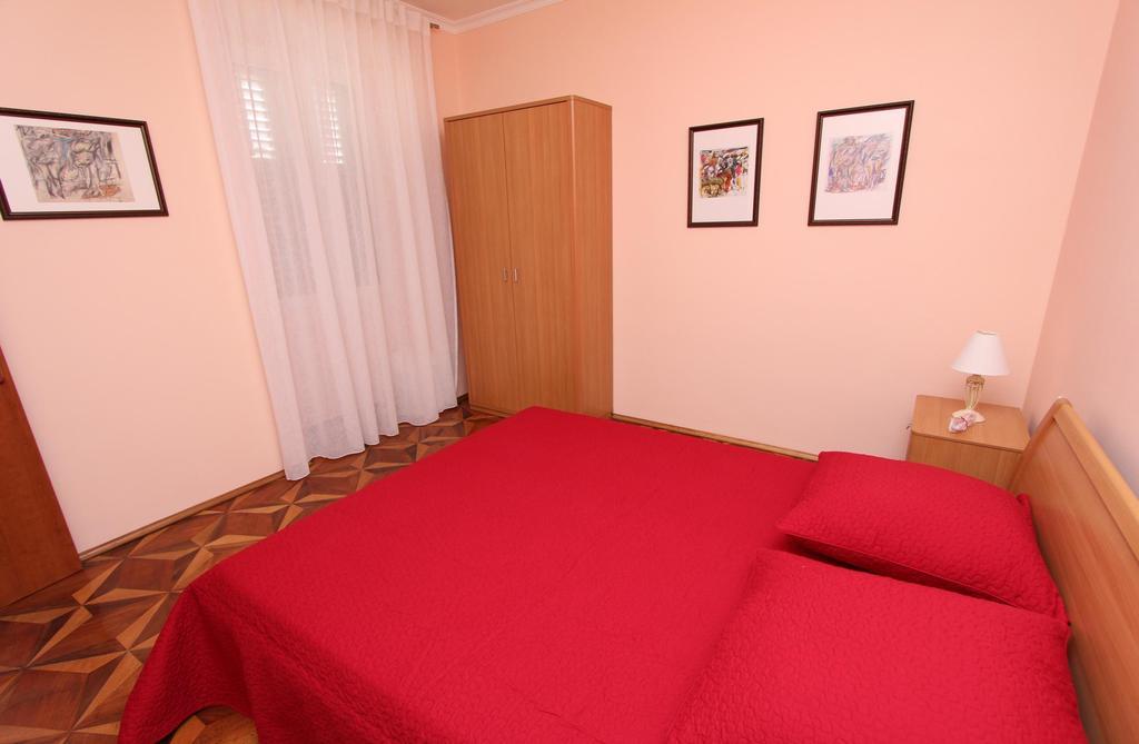 Apartments Casa Menis 로비니 객실 사진